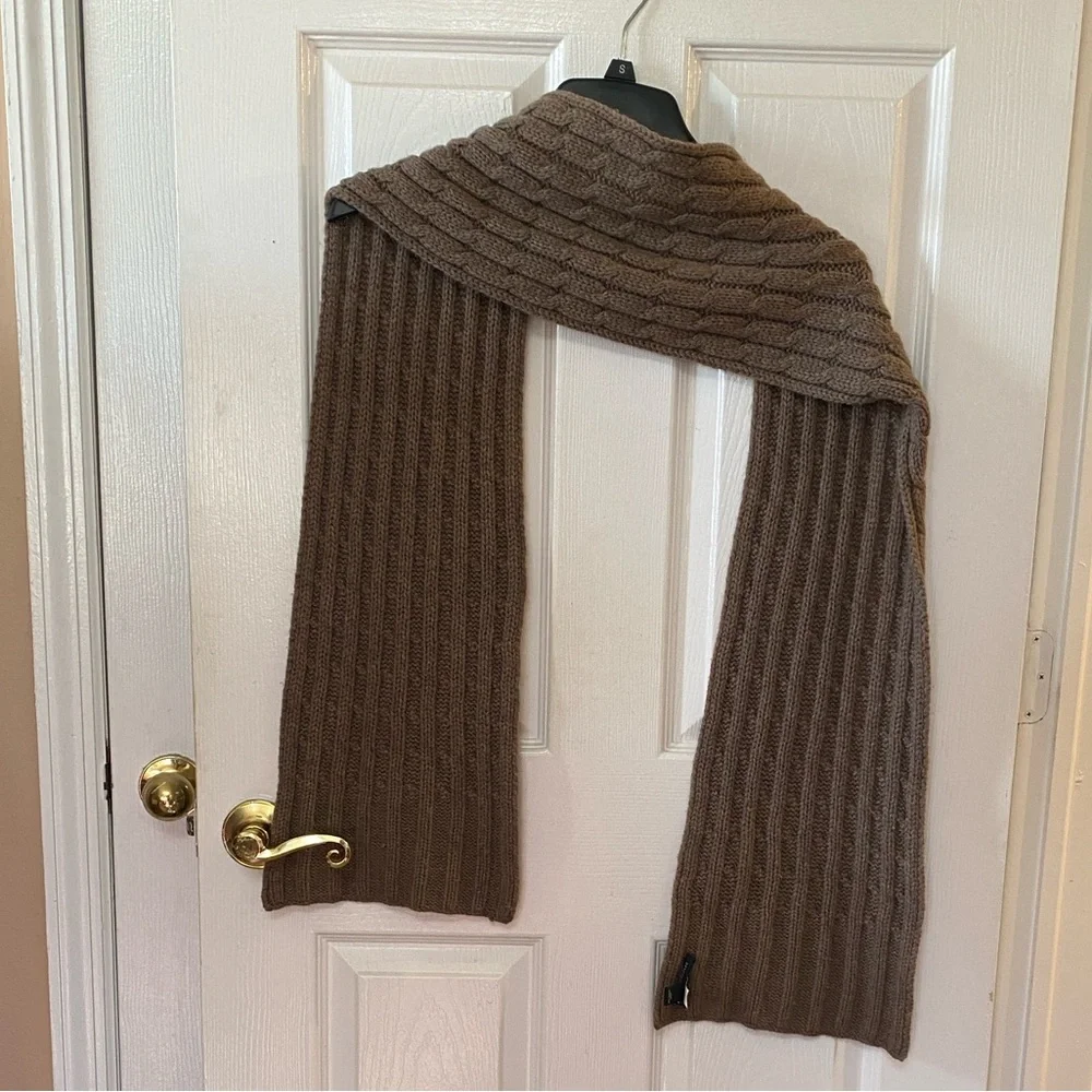 VTG Banana Republic Tan Fisherman style Wool Cashmere Knit Scarf Wrap
